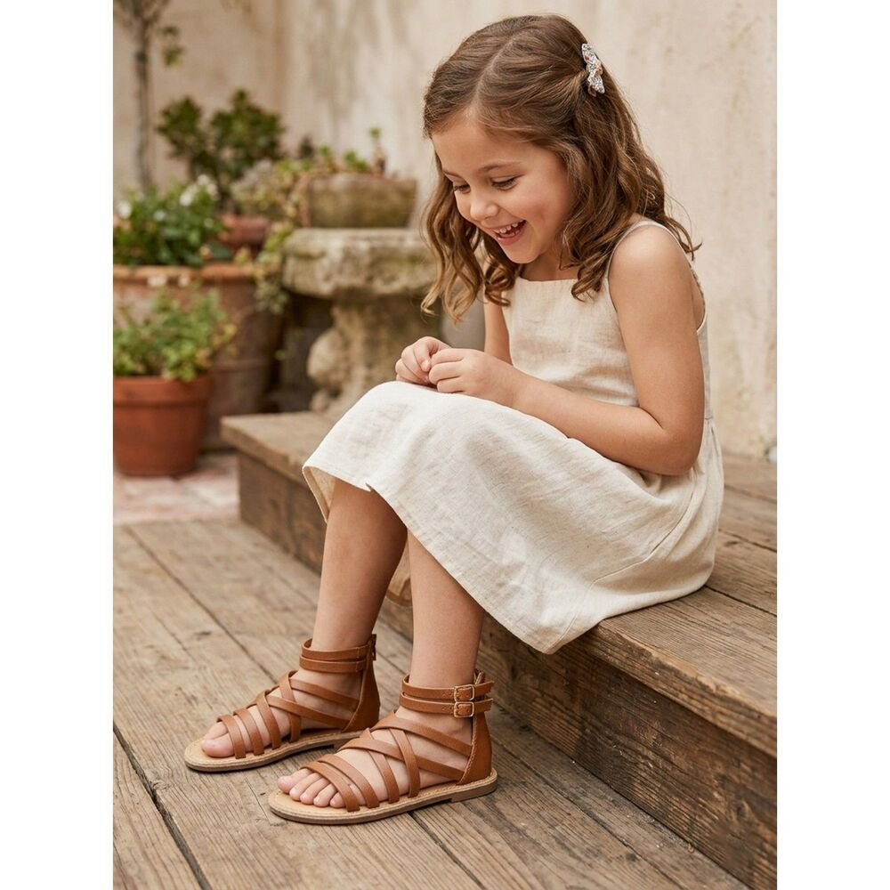 NWOT Old Navy Girls Gladiator Sandals Size 7